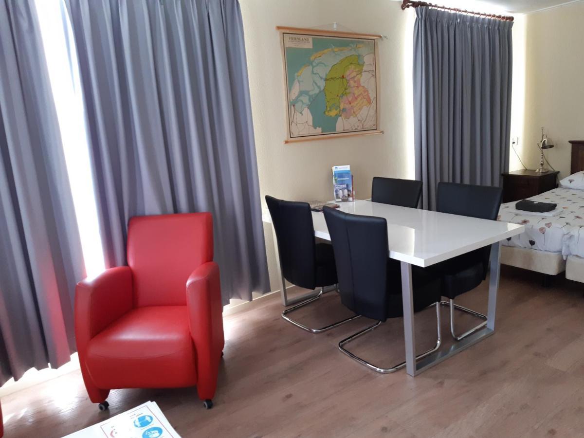 Logement 'De Witte Klok' Oude Bildtzijl Exteriér fotografie