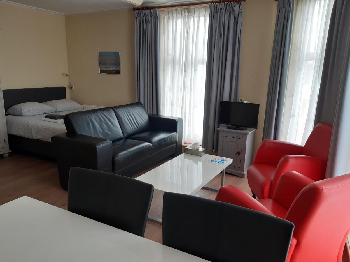 Logement 'De Witte Klok' Oude Bildtzijl Exteriér fotografie