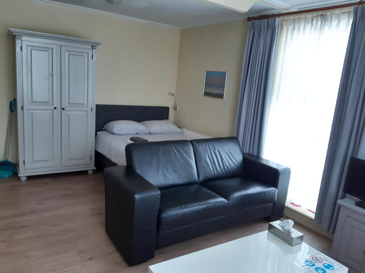 Logement 'De Witte Klok' Oude Bildtzijl Exteriér fotografie